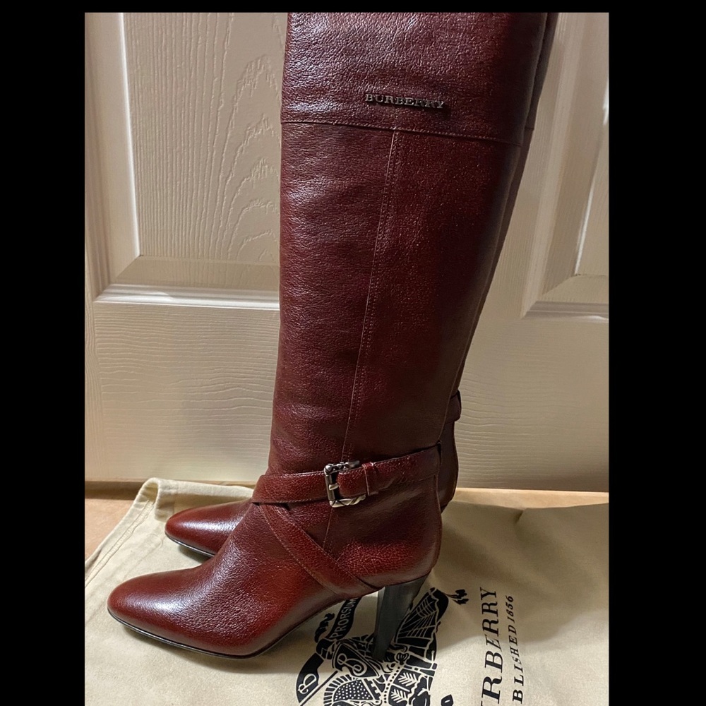 Women’s Burberry boots